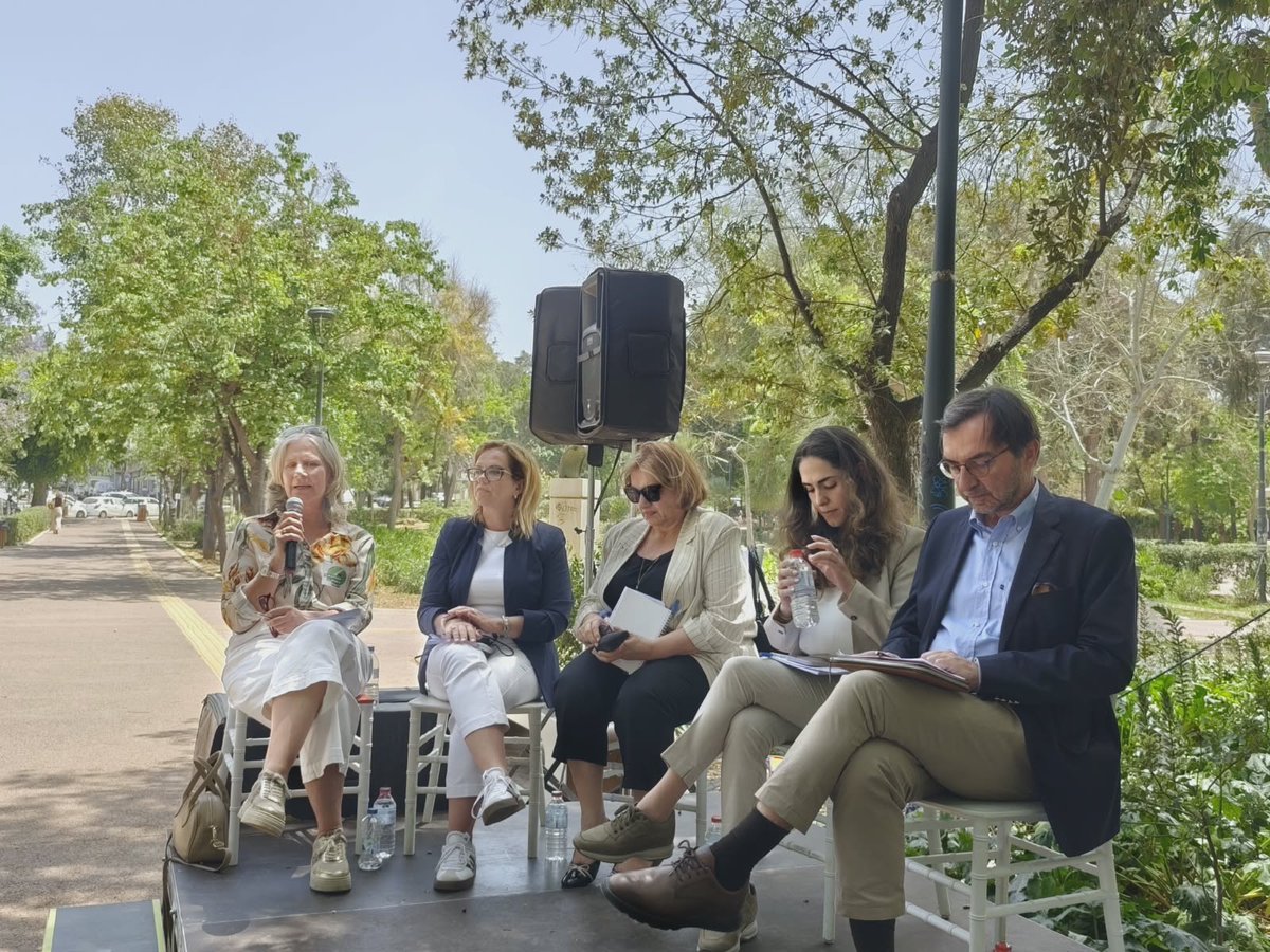 EDIC_Crete's tweet photo. 🇪🇺🇬🇷🥳Η Κρήτη γιόρτασε την Ημέρα της Ευρώπης!
Με αφορμή τον εορτασμό της Ημέρας της Ευρώπης, το Europe Direct Περιφέρειας Κρήτης και η Περιφερειακή Διεύθυνση Εκπαίδευσης Κρήτης, συνδιοργάνωσαν μια ανοιχτή εκδήλωση με τίτλο:
Ημέρα της Ευρώπης: Αφιέρωμα: Τι είναι το ΕΣΠΑ, μαμά; https://t.co/0GESr2kwVm