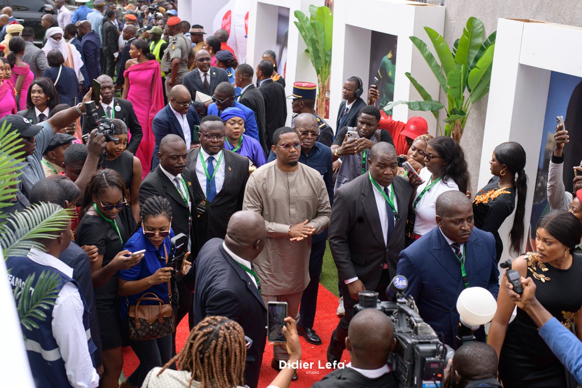 DidierLefa's tweet photo. Quelques Photos de la Cérémonie  d'Inauguration du Nouveau siege de la FECAFOOT https://t.co/pbejG9dDkG