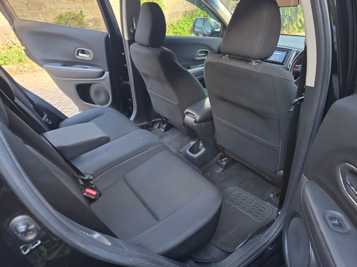 _HighTorque's tweet photo. HONDA VEZEL 
MAKE: 2018
ENGINE: 1.5L
PRICE: 2,350,000

Gikomba Mobutu #HeriAfya Jubilee coup https://t.co/xCUSvaUFzk