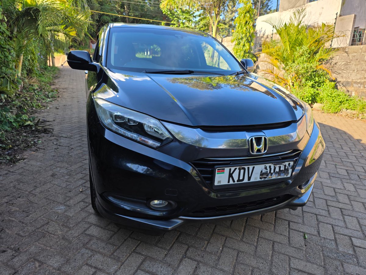 _HighTorque's tweet photo. HONDA VEZEL 
MAKE: 2018
ENGINE: 1.5L
PRICE: 2,350,000

Gikomba Mobutu #HeriAfya Jubilee coup https://t.co/xCUSvaUFzk