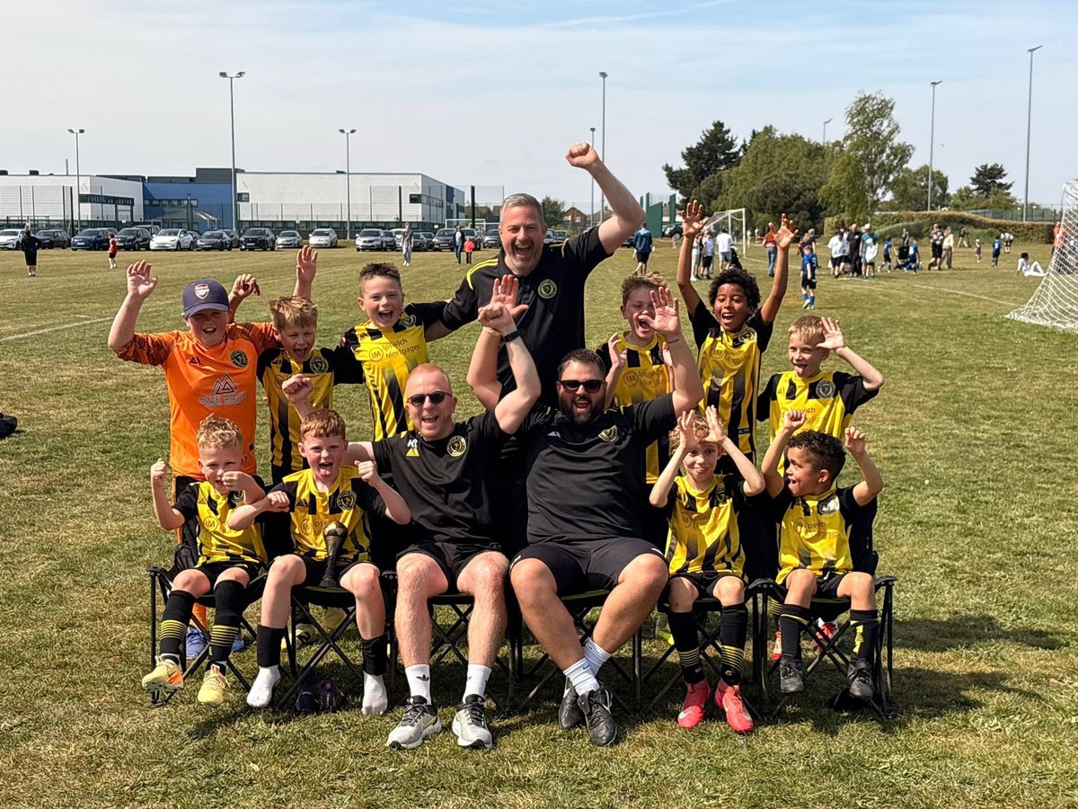 witneshamwasps's tweet photo. Congratulations to the Wasps under 9s for winning the Plate final on Saturday. The boys put in a fantastic performance beating Capel Plough 3-1. The boys thoroughly deserved their win in a very tightly contested final.

#UpTheWasps 🐝

https://t.co/fuI3yDvyHt https://t.co/mMV1cJ4034