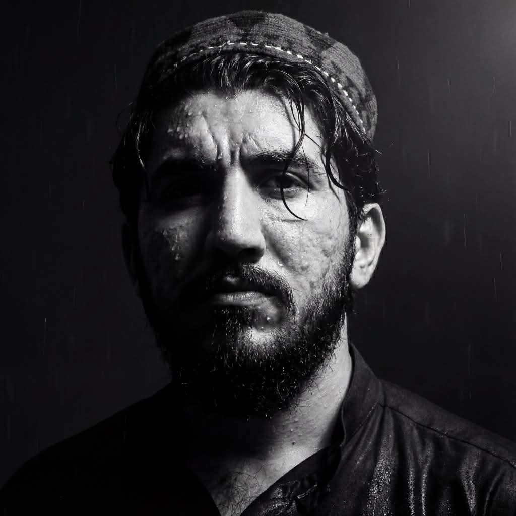 yousafmsd96's tweet photo. ده پيسو ګټلو وخت وو تا ده قام ګټه غوښتله 
 ننګيالي منظورجان💔
#PTMZindabad https://t.co/IPeC8wZJxC