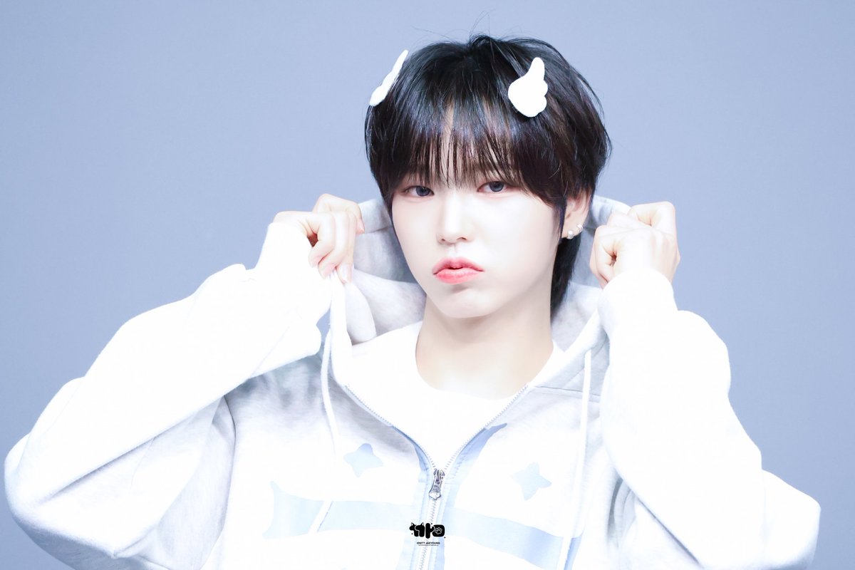 쨍(상태:이재영머리카락) tweet media