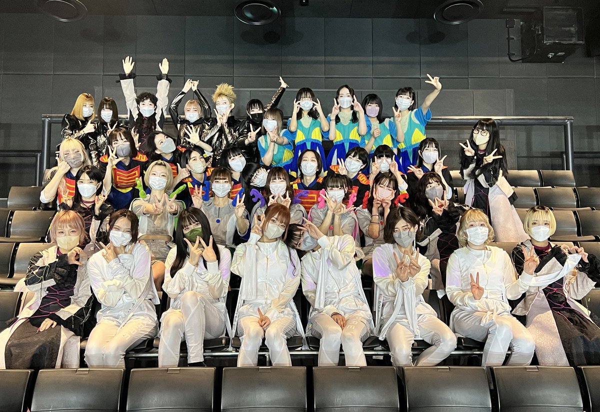 ken_1_0710's tweet photo. コロナ禍真っ只中のWACK
まだWaggあるしASP結成されたばっかだしエンパなのか？イクスなのか？
なによりBiSHがまだいる♪
…豆柴以外消えて無くなっちゃうんだぜ https://t.co/sjsQclVcdG