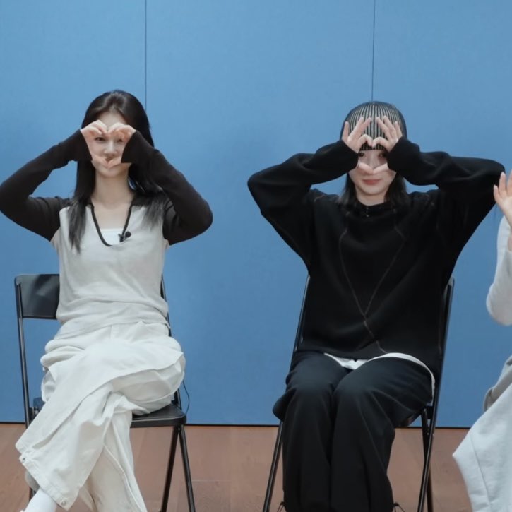 라이◡̈ tweet media