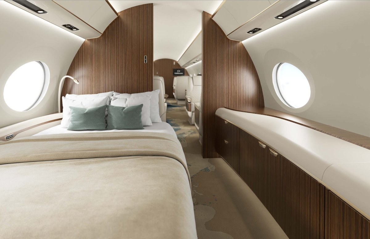 GulfstreamAero's tweet photo. Cast your vote for the #G700 — the pinnacle Gulfstream Cabin Experience — in the International Yacht &amp; Aviation Awards: https://t.co/ozqCs6iNLZ https://t.co/BPu3W6Pzii