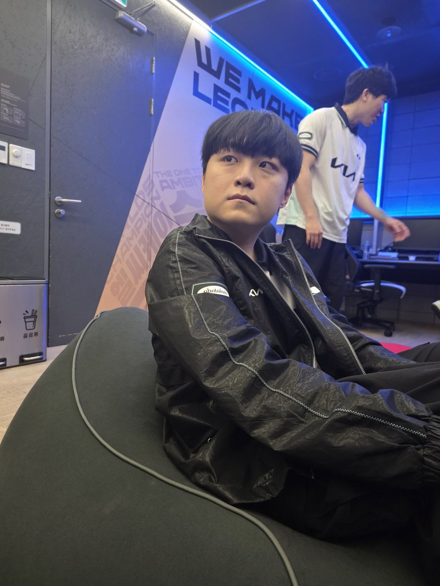 Joon Lee tweet media