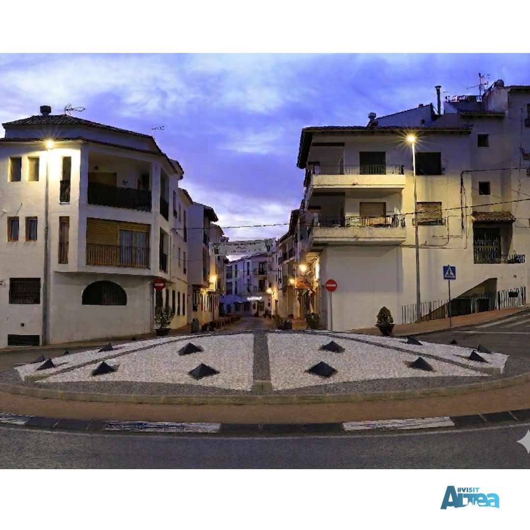 VisitAltea's tweet photo. (VAL) Arriba fins ací fins al pinte on comences a descobrir 📷
(CAS) Llega hasta aquí hasta el pinto donde comienzas a descubrir 📷
📷 Ral·li fotogràfic Vila d'Altea https://t.co/vo6SoiD7K6