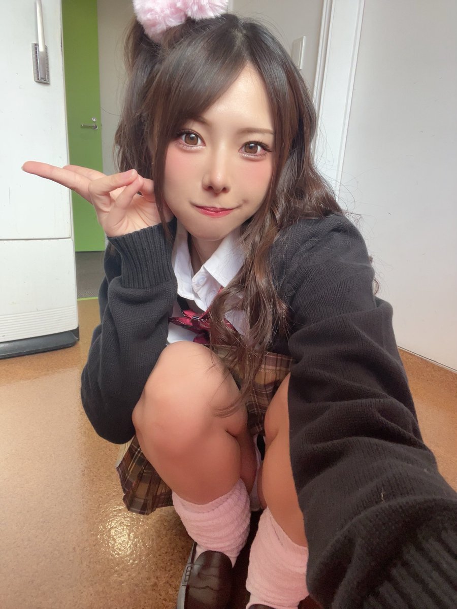 長生まよ🐱🌸さんのエロ画像、2026年05月13日21時06分39秒に投稿