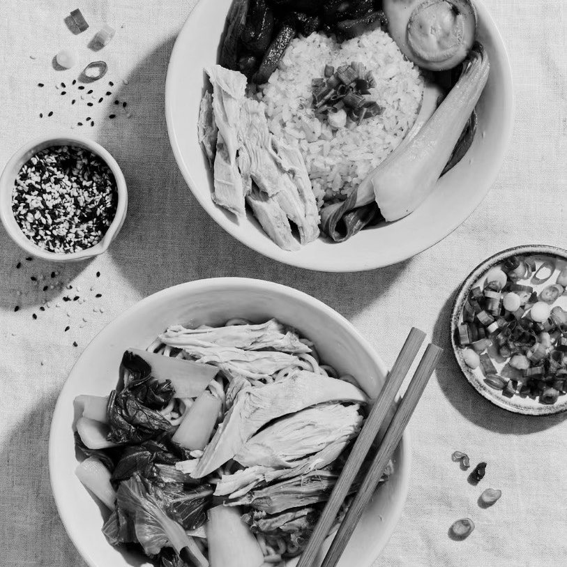 Sereonai's tweet photo. ㅤㅤ
⚲   𝐊𝐄𝐋𝐄𝐍𝐓𝐄𝐍𝐆, 𝐁𝐀𝐍𝐃𝐔𝐍𝐆.
      Wednesday, 13 May 2026.

Wandering through Jalan Kelenteng, sharing warm bowls of bakmi and stopping by a little fabric shop, never been this happy before! Thank you, kak Ala, for accompanying anak kecil banyak mau ini. 🤍

ㅤㅤ https://t.co/qJauQ7u9SH