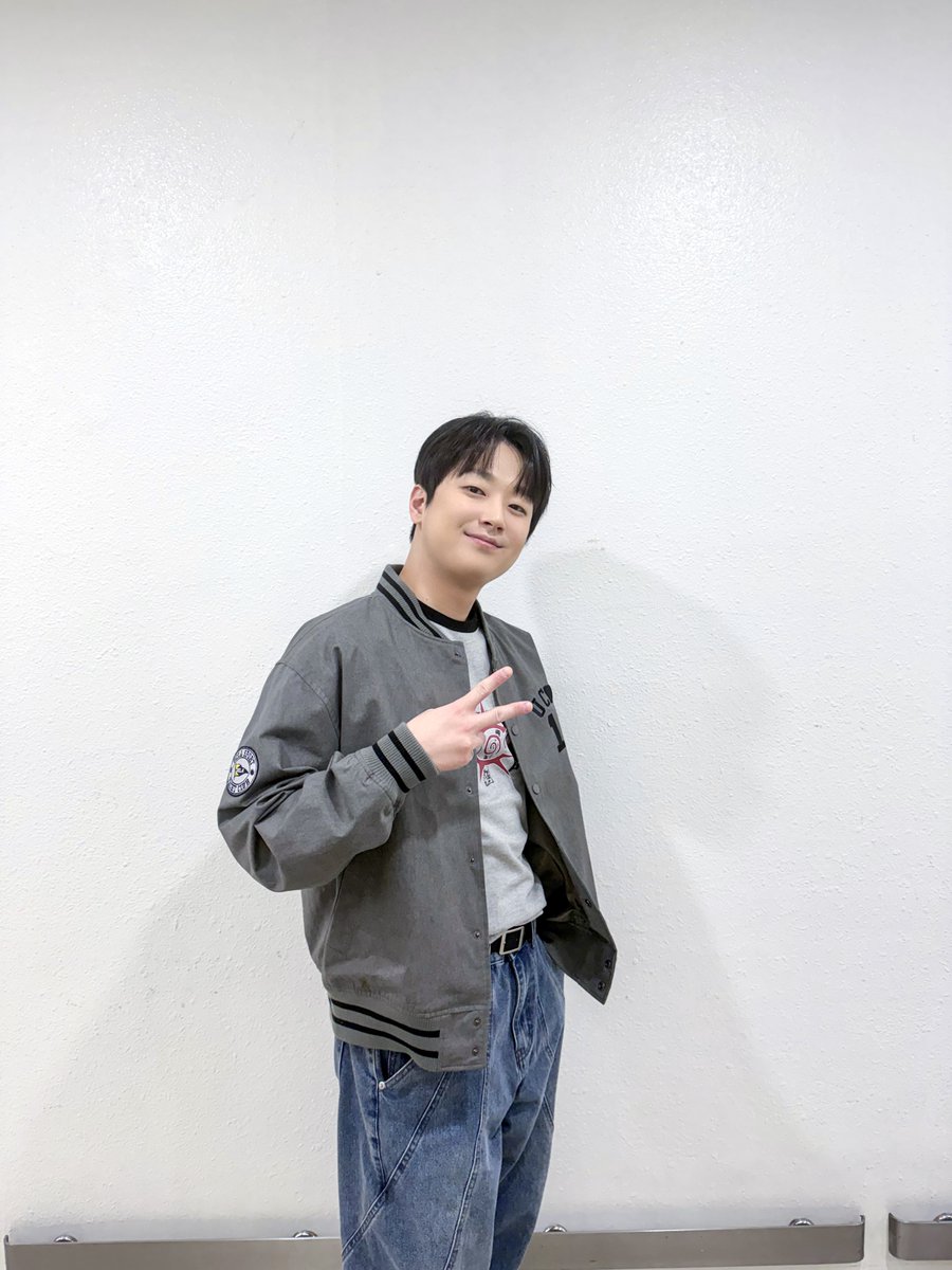찬원이의 하루 tweet media