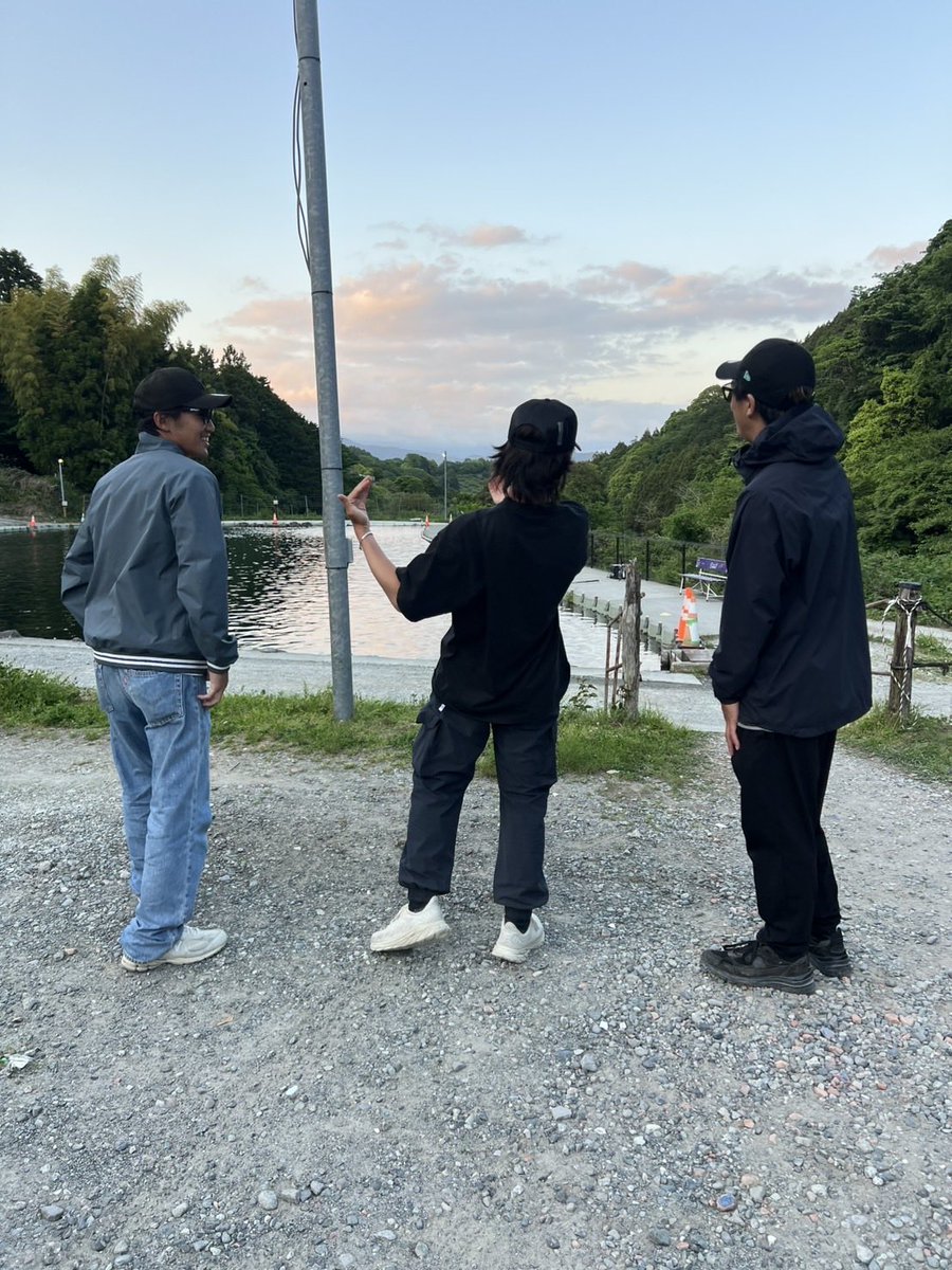 西形よしき tweet media