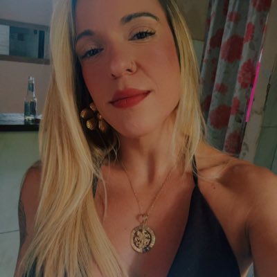 maymmacedo2's tweet photo. #NovaFotoDePerfil https://t.co/SXhKhYnNOp