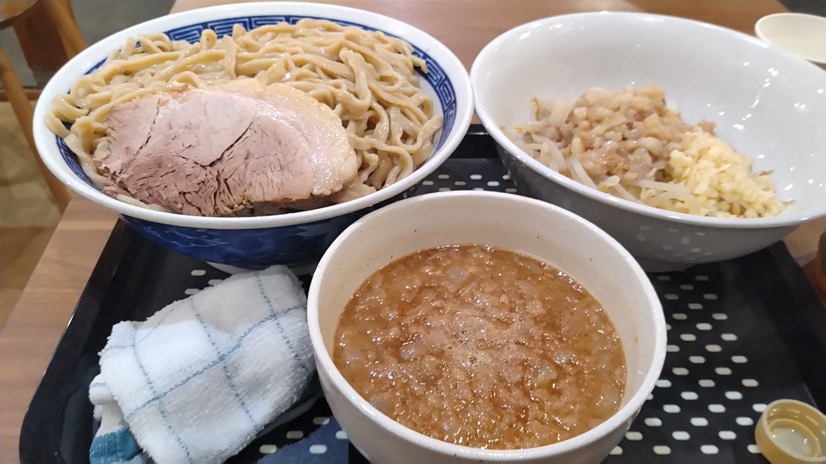 どあら~めん tweet media