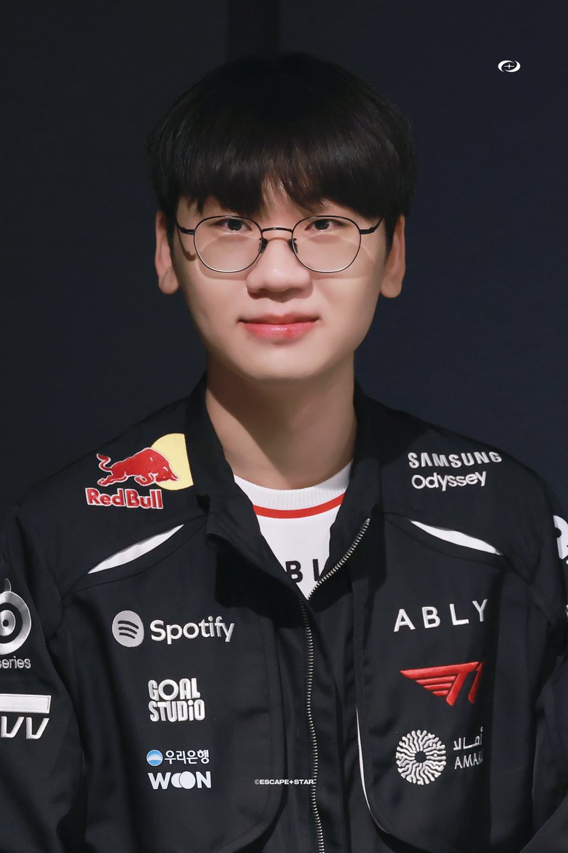 뭇별 tweet media