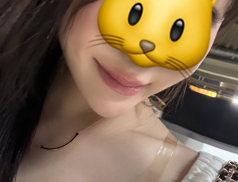 frutan_girl's tweet photo. ソ・スギョン先生→少女時代・セブチ担当)→カン・ダイン先生(IVE担当)がプロデュースした【RRRing 】のpop-upにお邪魔してきました☎️✨どのitemも本当に可愛くて…..💖その中でも私のお気に入りはティント03のモーブウィッシュ🥹🫶🏻 

・0th Hub Nihonbashi
5月13日（水）〜5月17日（日）でやってるみたいなのでみんなも行ってみて🎶