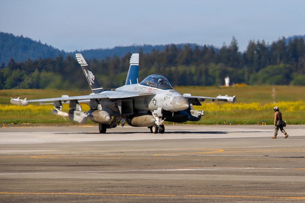 U.S. Fleet Forces tweet media