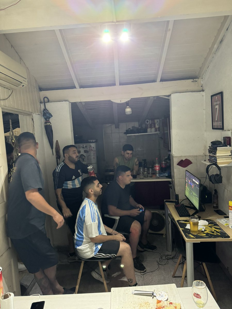 eltylson's tweet photo. @BolavipAr Volvimos 🎮 https://t.co/feQK2rB9nq