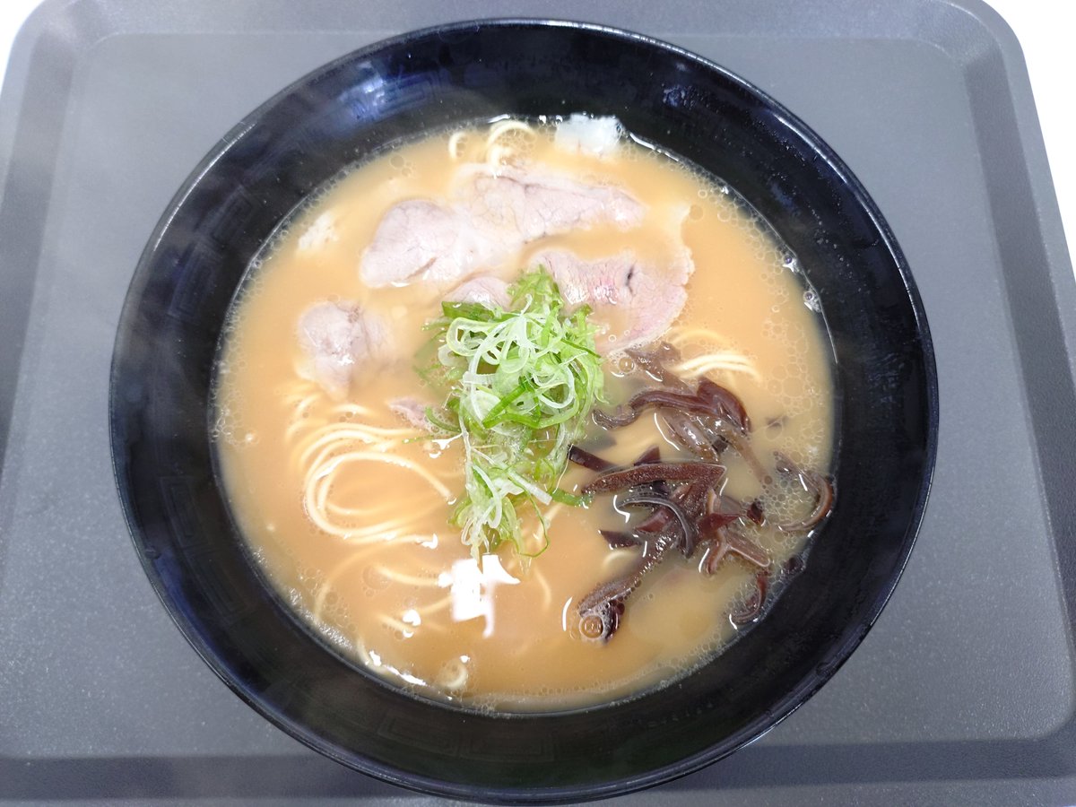 ramenkumamon's tweet photo. らーめんのくろかわ ラーメン700円
https://t.co/5yjNi3du0h
#ラーメン #熊本 https://t.co/k8vrxYZM0d