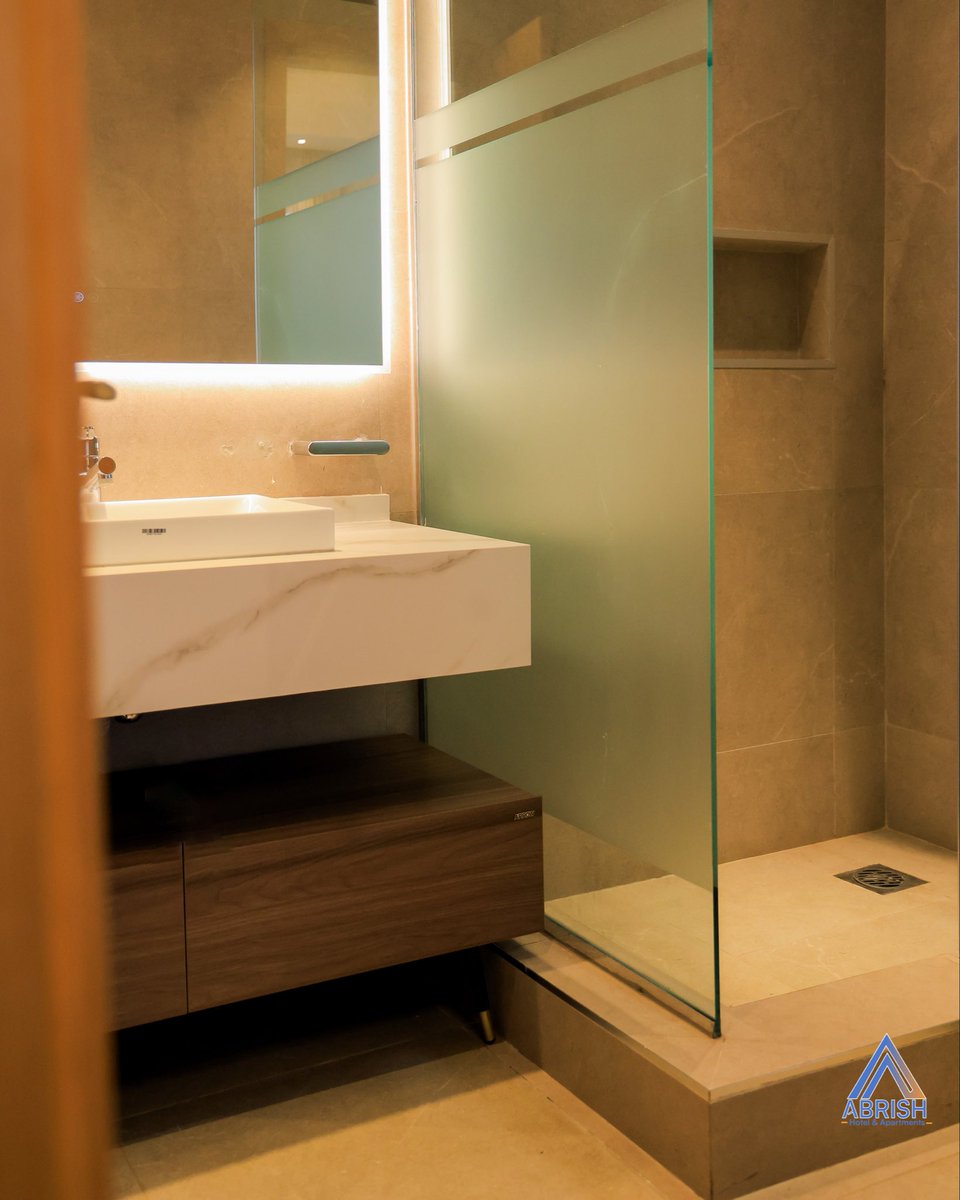 abrishhotel's tweet photo. Step into the elegance of our luxurious suite bathroom at  — where modern design meets relaxation. From the sleek finishes to the calming ambiance, every moment feels like a private spa escape. 🛁💫

#AbrishHotel #LuxuryStay #abrishhotel #BathroomGoals #KampalaHotels #LuxuryLiving