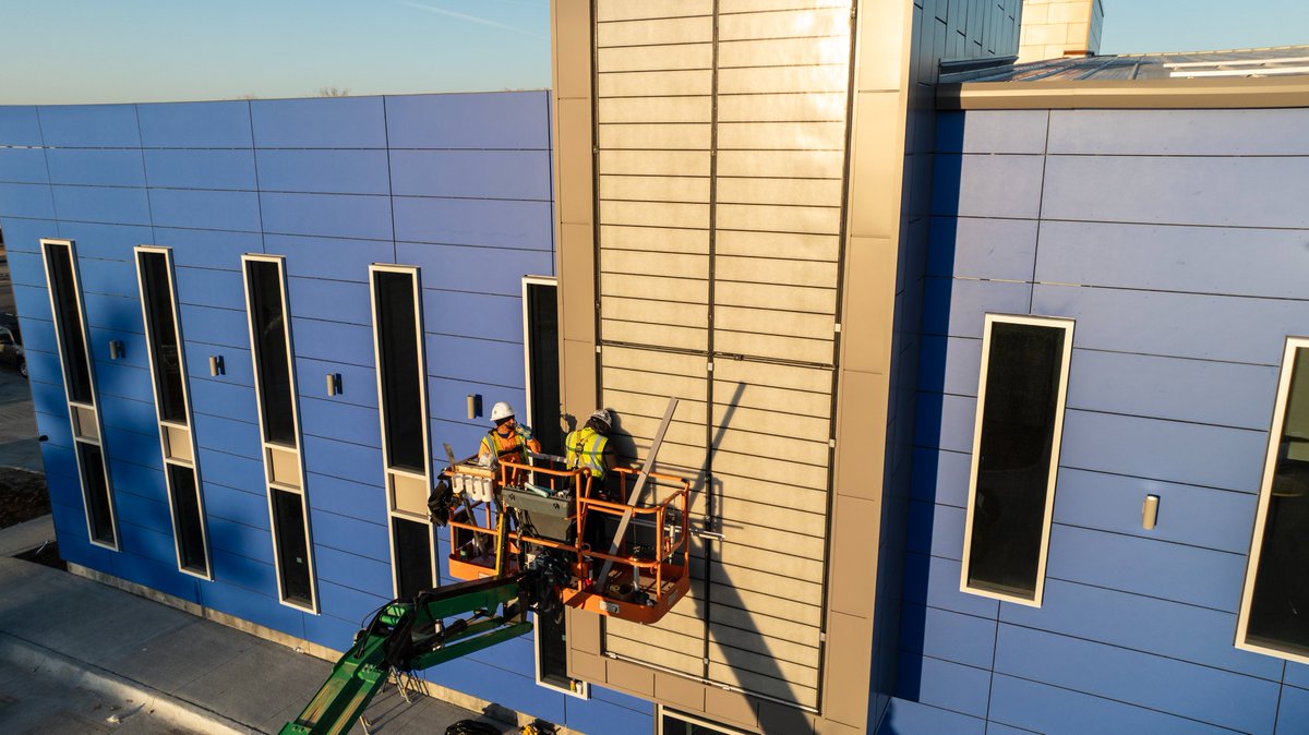 SGHconcepts's tweet photo. Product Spotlight: Daylighting Stairwell Wall Systems
Our new Omaha facility incorporates @Kalwall #daylighting wall systems within the stairwells, bringing natural light into areas that are often overlooked in building design.
#skylights #construction #architectural #windows https://t.co/CP6sfbzV1V