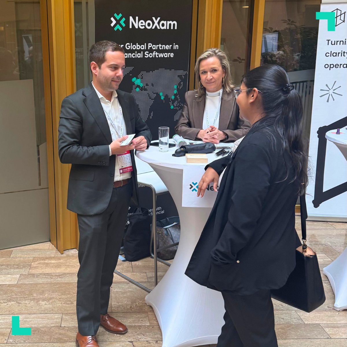 NeoXam tweet media