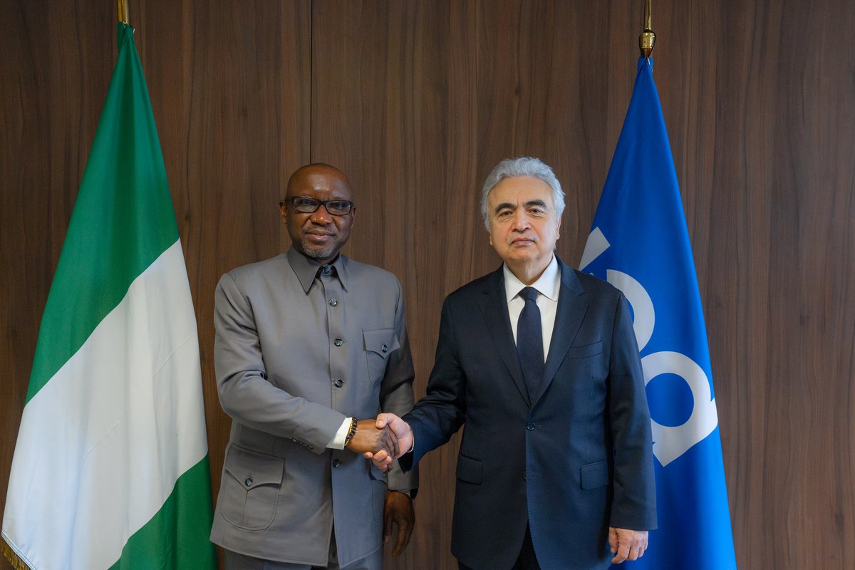 fbirol's tweet photo. Delighted to receive a formal request from the Government of Nigeria in a letter from Minister Ekperikpe Ekpo for 🇳🇬 to join the @IEA Family as an associate member government

Look forward to working on next steps with 🇳🇬, a major energy producer &amp; Africa's most populous country https://t.co/LoUqYn38x1