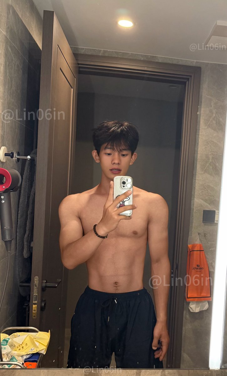 Lin06in tweet picture