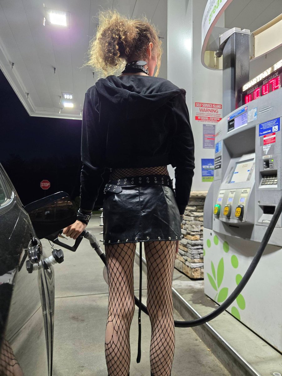 DollTalla's tweet photo. I could really appreciate some blessings this morning 🖤🐷
#spoilme #transgirl #gothgirl https://t.co/tVABYHOHbZ