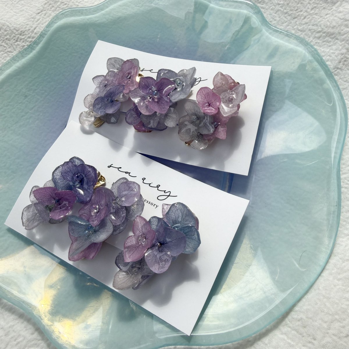 マーメイドカラーの紫陽花ミニヘアクリップ 𓈒𓋜 . . 限定セットです