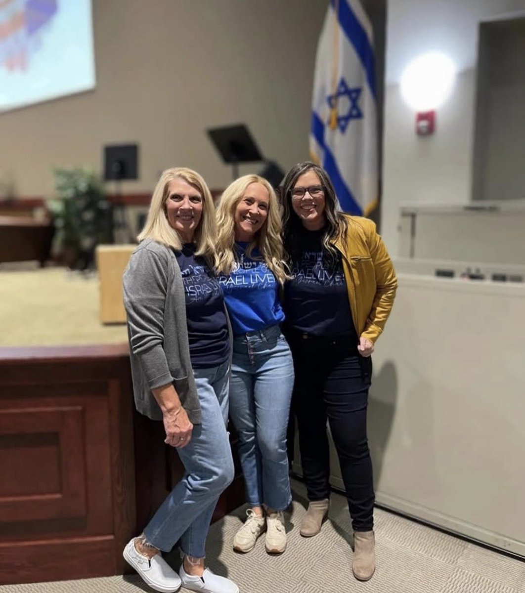 Angie Wright tweet media