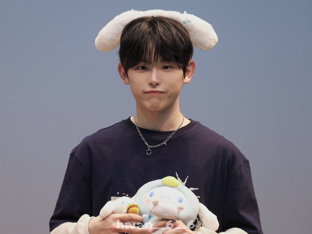 환타 tweet media