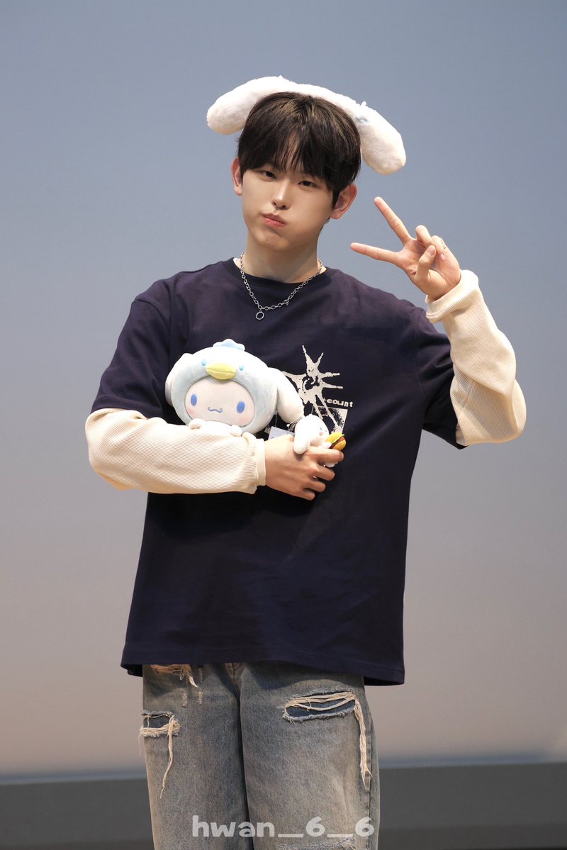 환타 tweet media