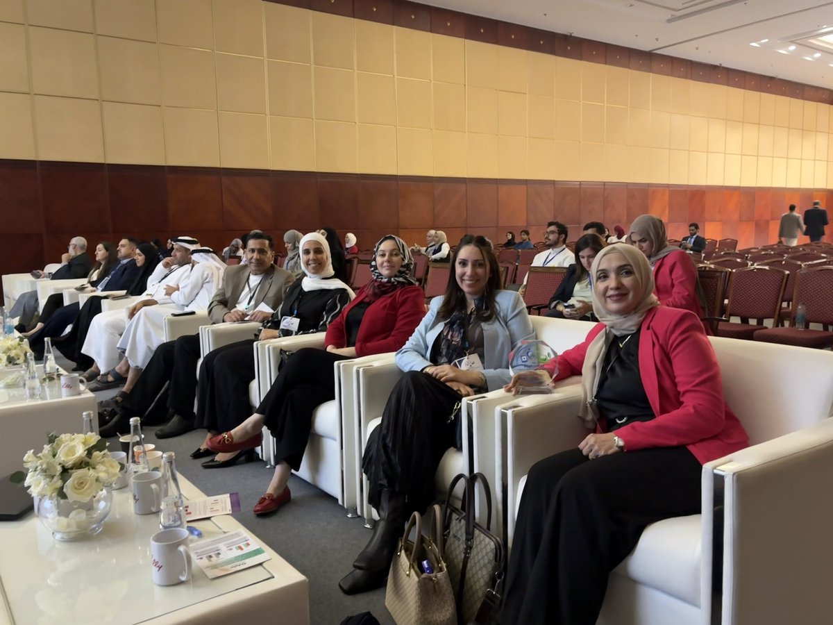 Jamali_Fatima1's tweet photo. المؤتمر الوطني الأول لأمراض السكري و السمنة الإماراتي في عجمان اليوم …فرصة جيدة للقاء المجتمع العلمي المهتم بالمرض الأكثر انتشارا في وطننا العربي و نقاش بدائل الأنسولين الحديثة و التقييمات الأولية لاستخدامها و التأكيد على الوقاية المجتمعية إبتداءا من البرامج المدرسية https://t.co/DpTmL5Mx97
