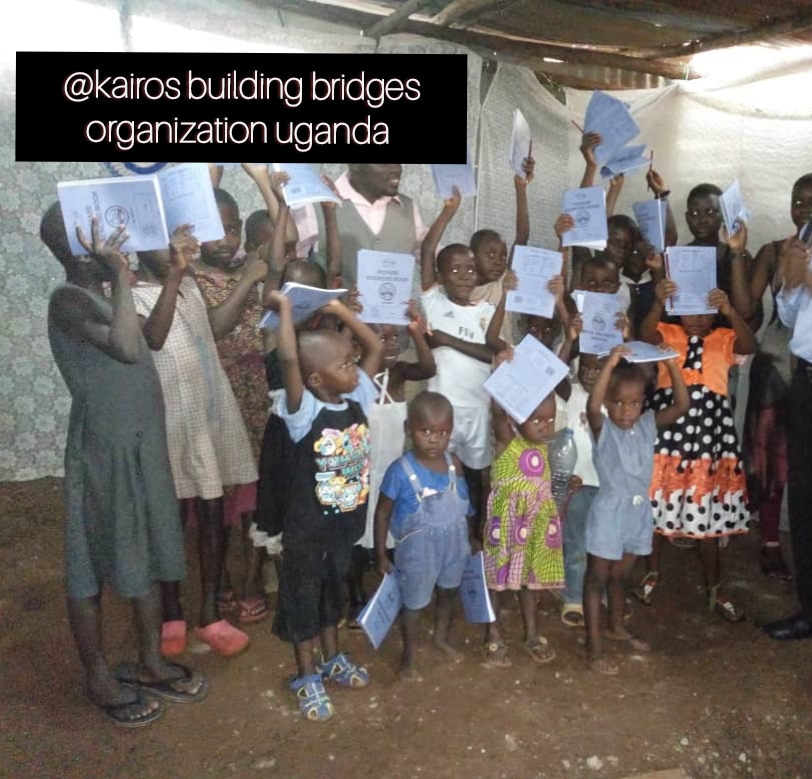 KairosBBUG's tweet photo. 📚 Education is more than school fees.

At  @KairosBBUG   , our Education Empowerment Program also provide vulnerable children with scholastic materials (books, pens, mathematical sets) and meals to support their learning and well being. 🍛✏️📖
 https://t.co/YPlIYMGtvg https://t.co/mm68k17Yo5