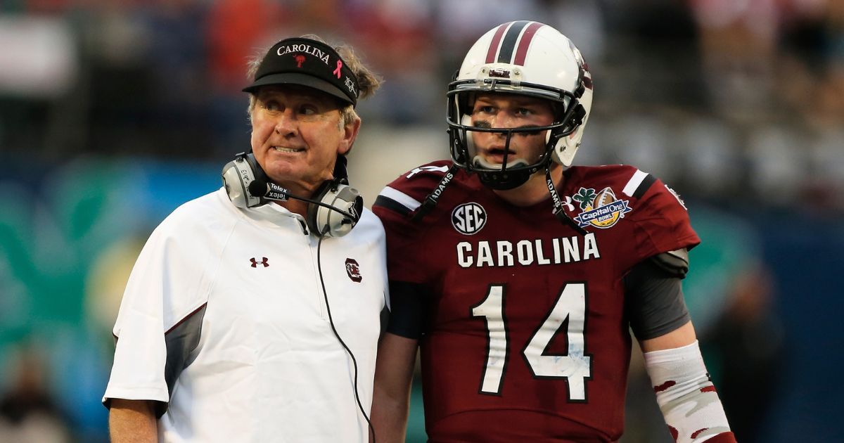 GamecockCentral's tweet photo. An excerpt from The Spurrier Effect: How One Coach Transformed Gamecock Football (Free to read!)

READ HERE ➡️  https://t.co/U5IX301pL7 https://t.co/LpGA0gS9Zy
