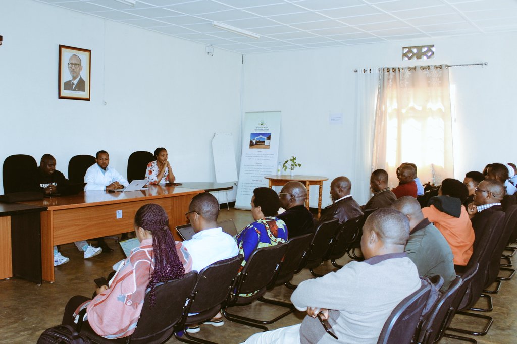 HospitalRuli's tweet photo. @HospitalRuli welcomed auditors for the Northern Province audit exercise, a two-day activity aimed at strengthening accountability and service quality. The hospital’s DG Dr KANEZA assured them of full cooperation to ensure the smooth success of the exercise. #RwandaNorth https://t.co/NymQLaPZ1K
