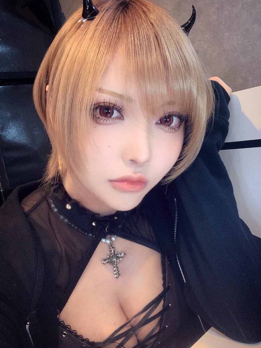 サカモト tweet media