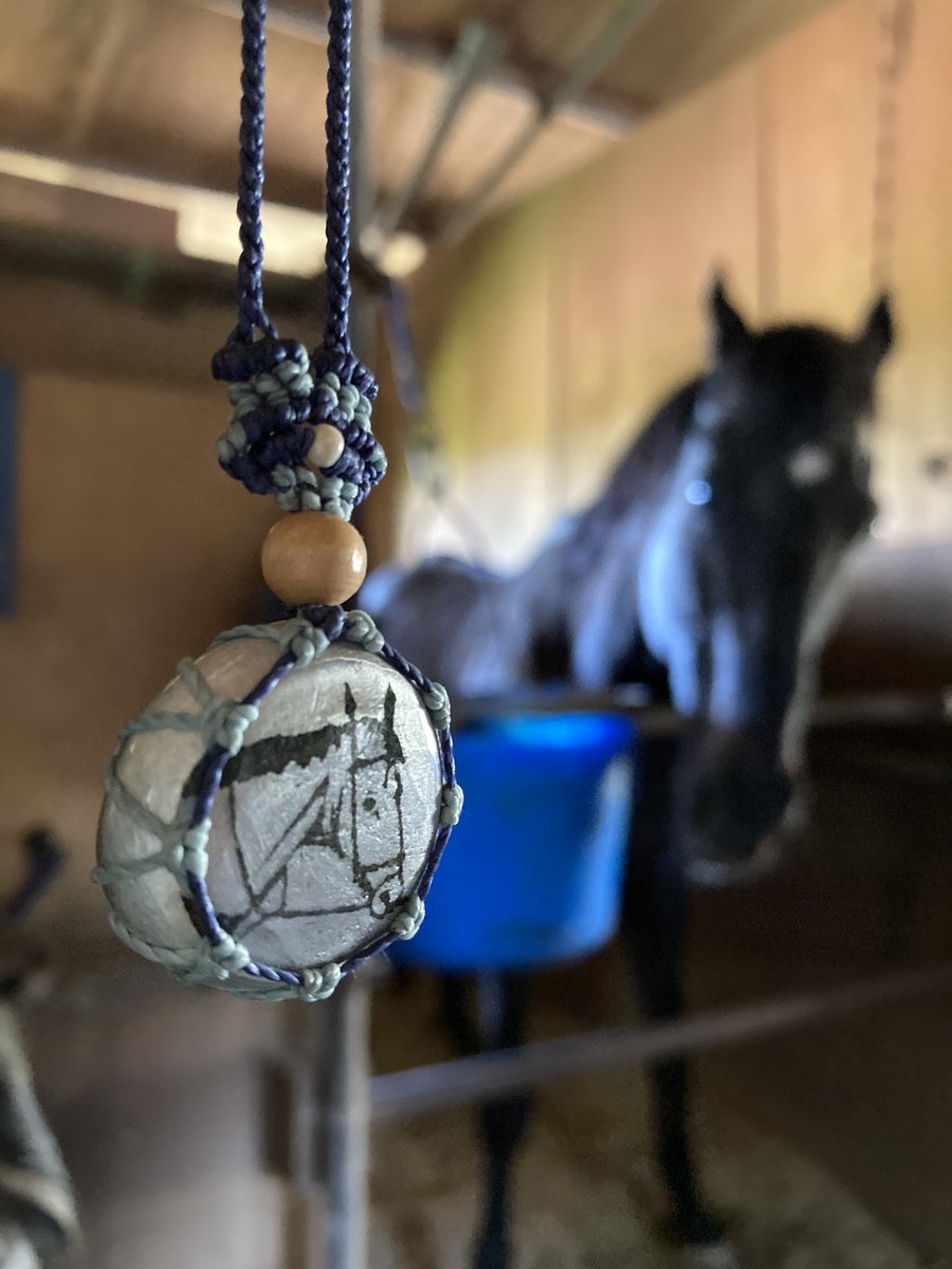 にまるる🐴使用済み蹄鉄リメイク作家 tweet media