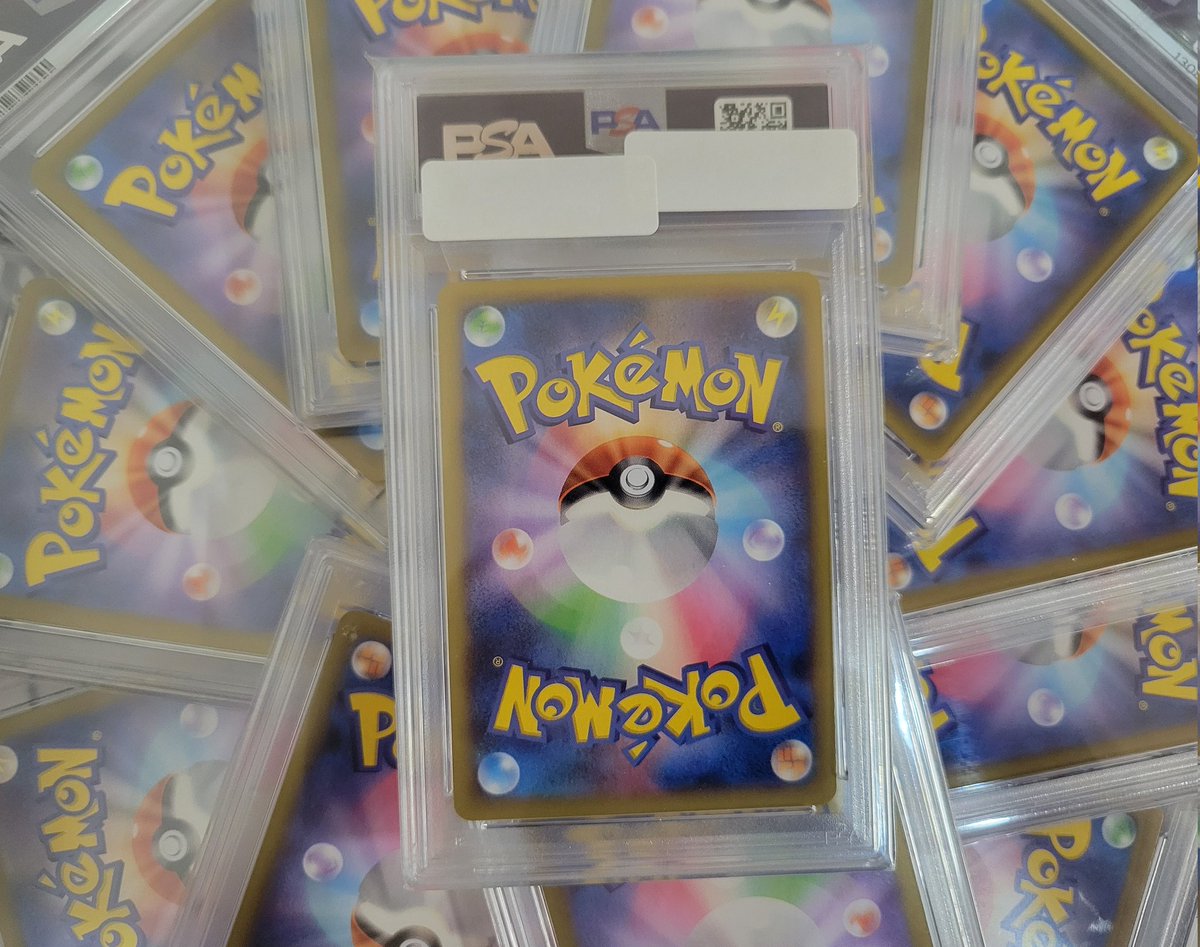 Pokekan25's tweet photo. ポケカプレゼント企画‼️⚡️

謎PSAをプレゼント🎁⋆*

フォロー👤いいね🩵リポスト♻️
（引用RTをすると、おまけが付きます︎🌟︎🌟）

締切は5/17まで‼️

この後に通知ON向けの企画するので楽しみにしててください︎🌟
スターーーーーーート🔥🔥 https://t.co/h5ajErJmaU