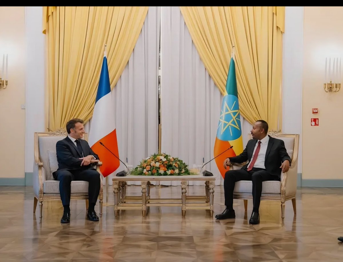 Saronadmas's tweet photo. PM Abiy Ahmed (@AbiyAhmedAli) and President Emmanuel Macron (@EmmanuelMacron) held substantive bilateral discussions today. 🇪🇹🇫🇷

​They presided over the exchange of key agreements, including:

🔹 €54.6M loan for Renewable Energy &amp; Digitalization. https://t.co/5tcpbnshQv
