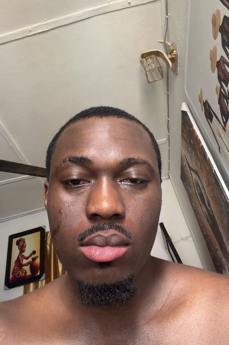 TEMI BOI🤍💐 tweet media