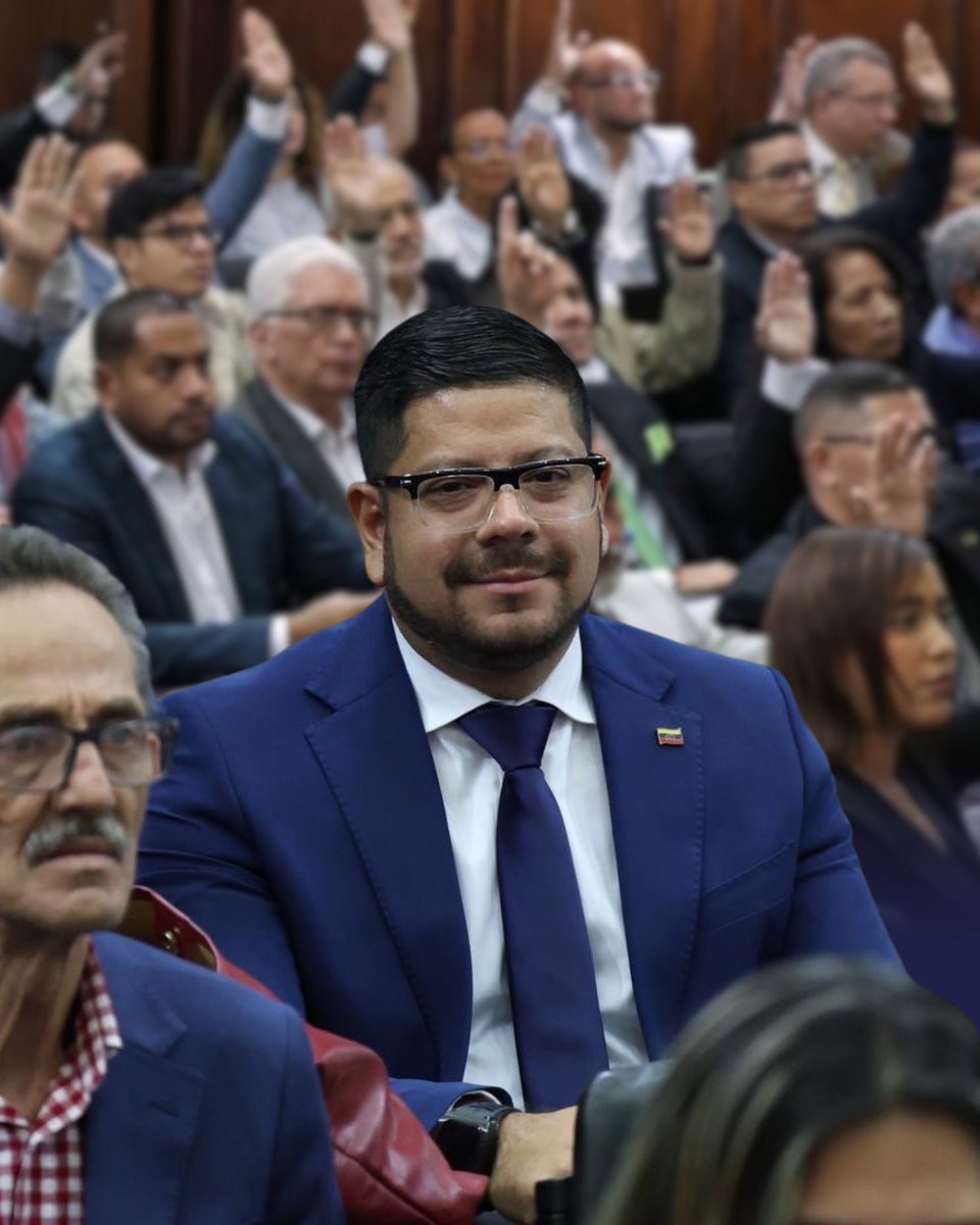 puertapsuv's tweet photo. 📍Agenda Legislativa | Sesión Ordinaria del 12 de Mayo de 2026

La Asamblea Nacional avanza en temas clave para el país.

1️⃣ Reforma Judicial

2️⃣ Soberanía

3️⃣ Diplomacia

#AsambleaNacional #Venezuela #NoticiasVenezuela #Esequibo #Justicia #Diplomacia https://t.co/jEbyck0b96