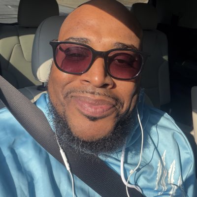 ahunkysmurf tweet media