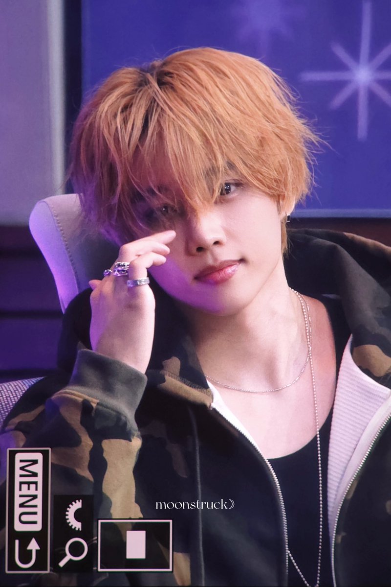 𝐦𝐨𝐨𝐧𝐬𝐭𝐫𝐮𝐜𝐤 𝐥𝐨𝐯𝐞 ☽ tweet media