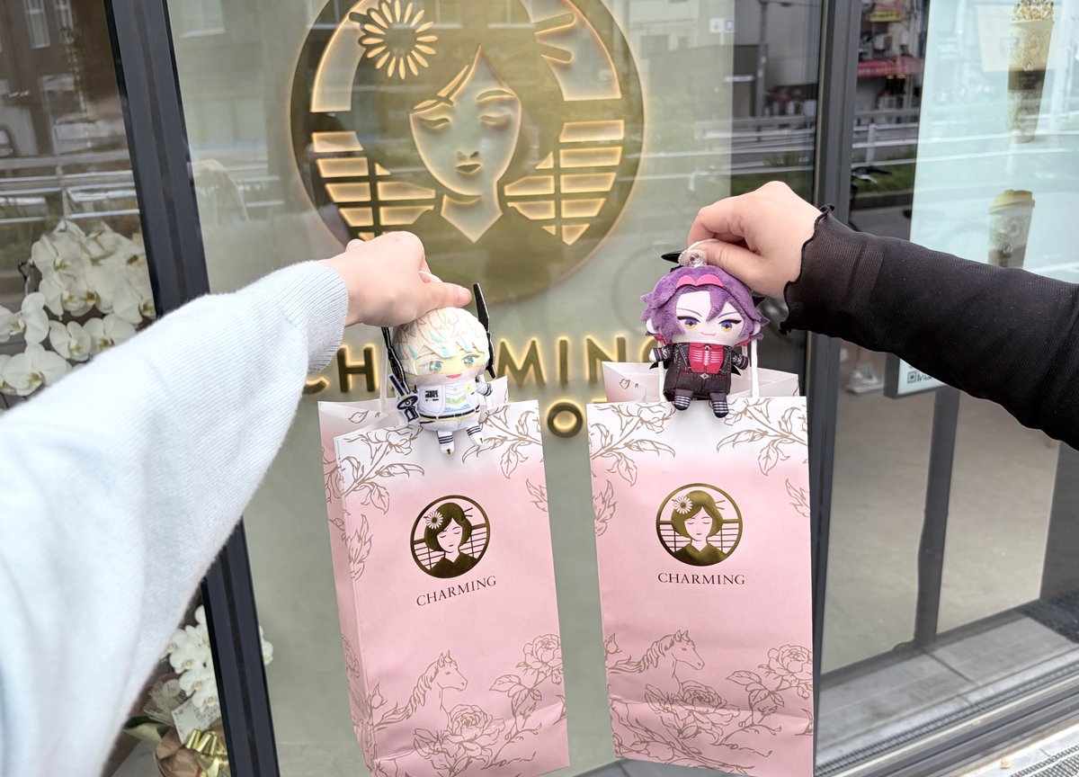 sukiya_nen_'s tweet photo. 📍CHARMING / 中崎町
白桃烏龍ティー美味しすぎだし紙袋あわせても500円いかなくて安すぎてネ申 💫💫
 #マナの眼 https://t.co/JlxnGvD8FJ