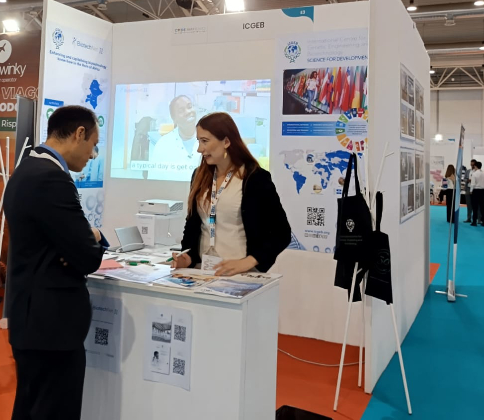 ICGEB's tweet photo. ICGEB is @CodeWayExpo  showcasing #Biotechnet II - a project strengthening biotech collaboration, training, and innovation across countries 🌍
Funded by @ItalyMFA_int  (MAECI), it supports global scientific partnerships for sustainable development.
Come visit us to learn more! https://t.co/Roq8FinSK5