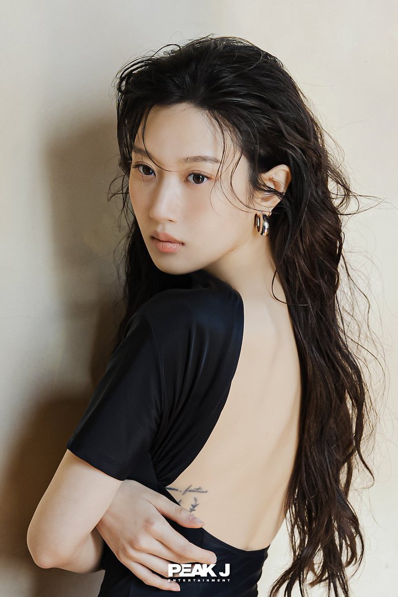 mun kayoung source tweet media