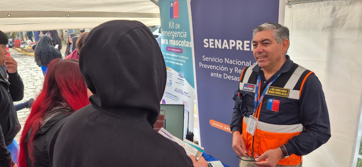 Senapredaraucan's tweet photo. Con el objetivo de fortalecer la Gestión del Riesgo en el territorio, hoy nuestro encargado de la provincia de #Malleco participó en la primera Feria #GRD organizada por la Municipalidad de #LosSauces, donde presentó los principales puntos del #ProgramaInvierno2026. https://t.co/p6Oq6JxW8n