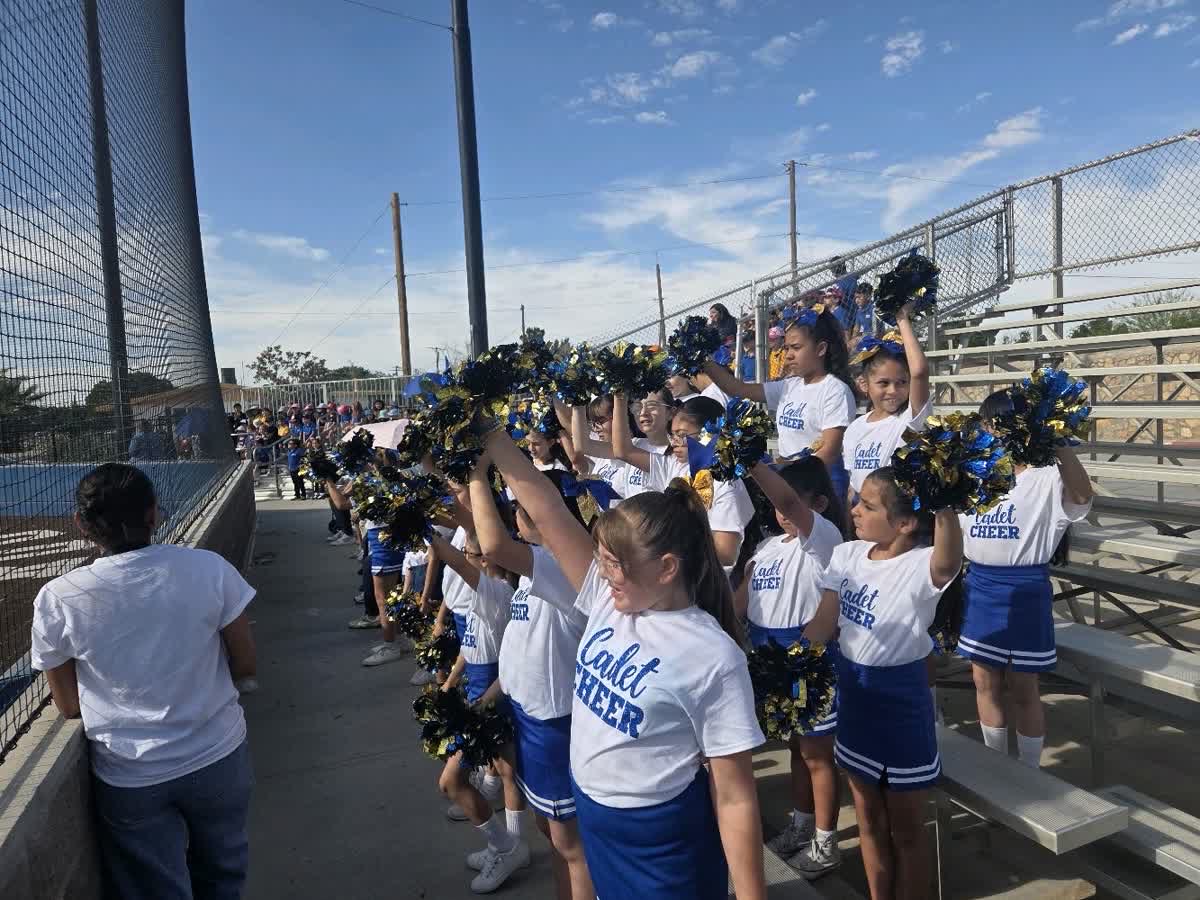 ARCIS_YISD's tweet photo. 🧢 Scotsdale Cadets partnering with Eastwood Athletics.
👏 Kudos to Coach Munoz and Carrion for showcasing baseball and softball demos today.
Building future Troopers for our community. ⚾️🥎
At Scotsdale…#CadetsExcel https://t.co/Cotl6POvIA
